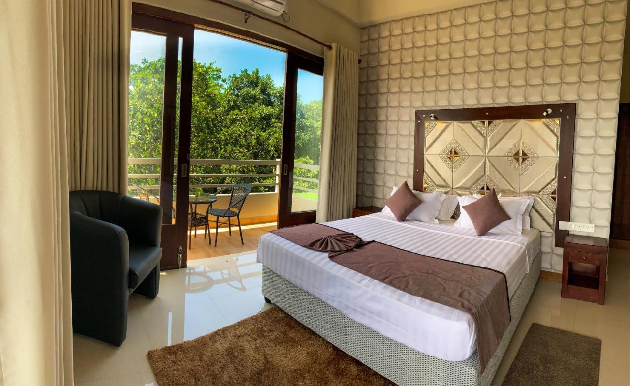 Mount Rich Rumassala Hotel Unawatuna Luaran gambar