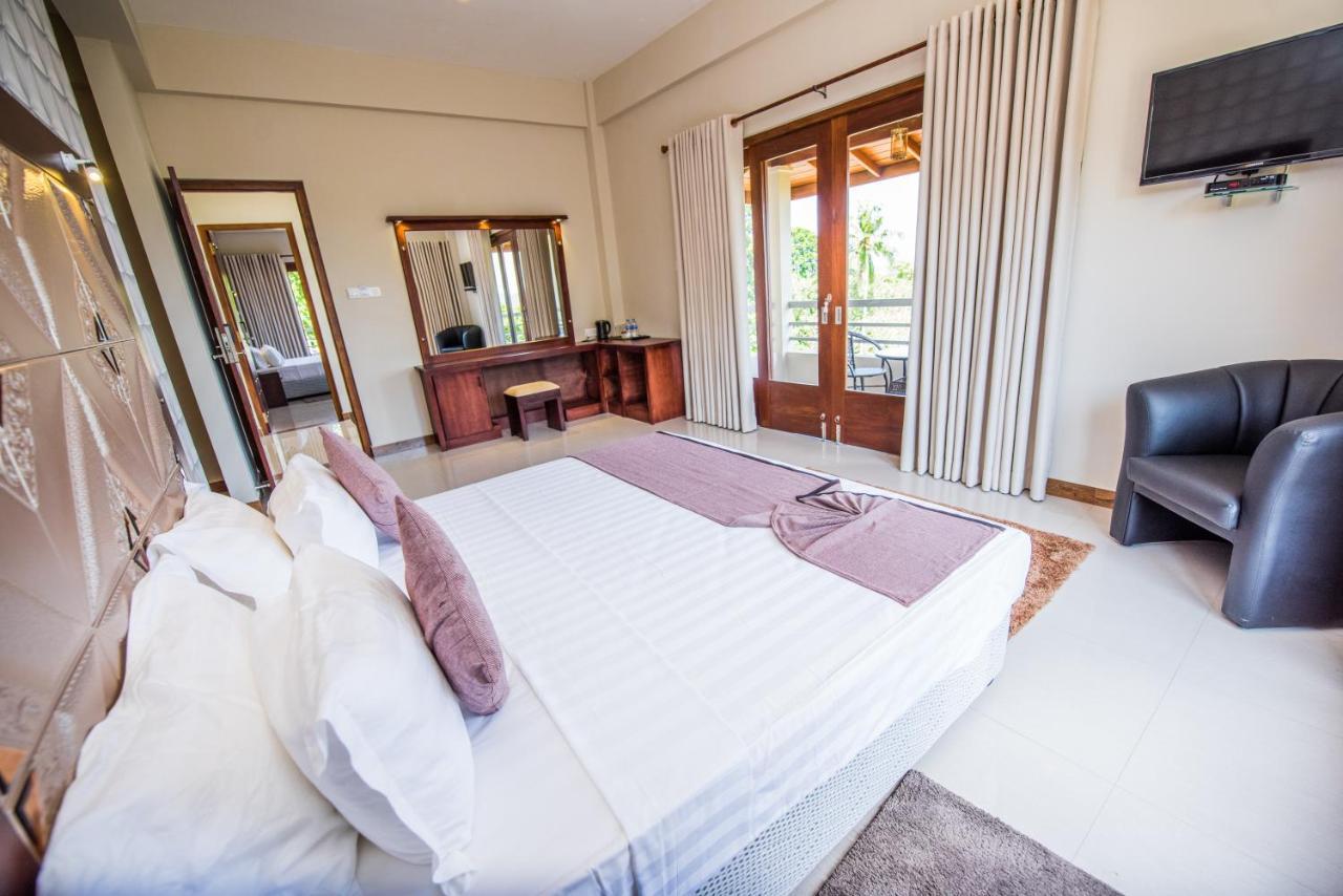 Mount Rich Rumassala Hotel Unawatuna Luaran gambar